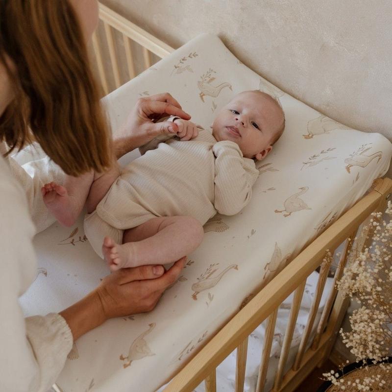 Praktyczny przewodnik: jak uszyć idealne prześcieradło na przewijak