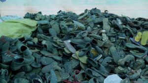 Gdzie wyrzucić stare buty? Oto najważniejsze wskazówki i porady