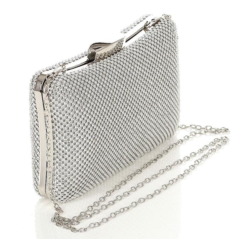 Jak dobrać torebkę do srebrnych butów