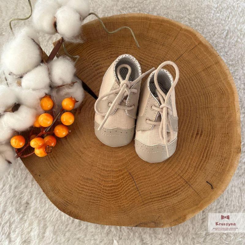 Pomiar stopy dziecka krok po kroku