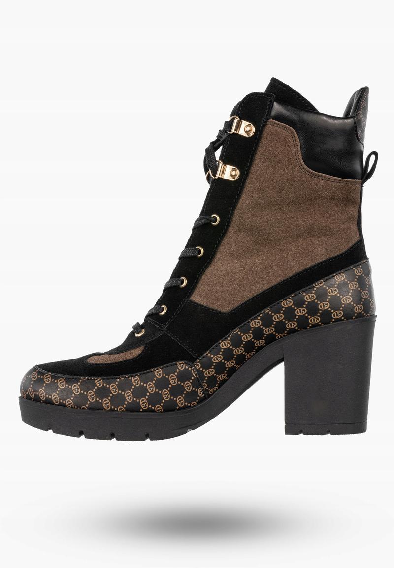 Rozmiar buta 39 na amerykański