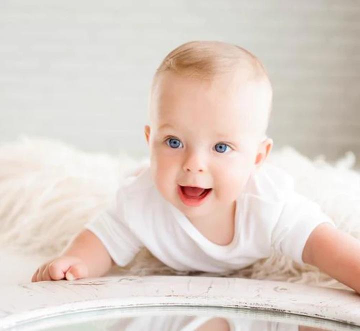 Jakie są normy rozmiaru dla 2-miesięcznego dziecka?