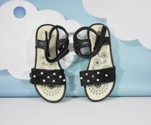 Odkryj, jaki to rozmiar 30 w różnych markach odzieżowych