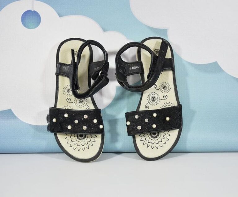 Odkryj, jaki to rozmiar 30 w różnych markach odzieżowych