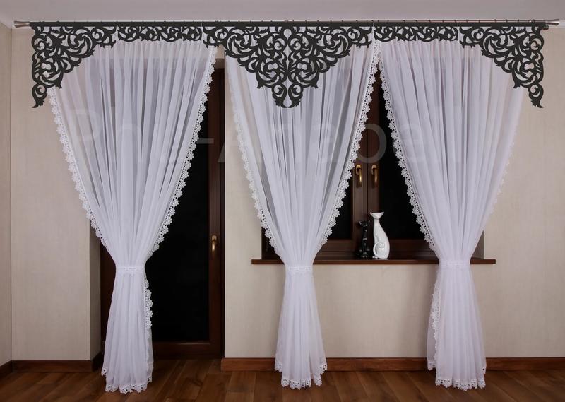 Lambrekin w kształcie wody