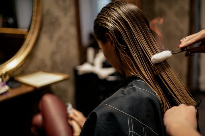 Regeneracja włosów po farbowaniu